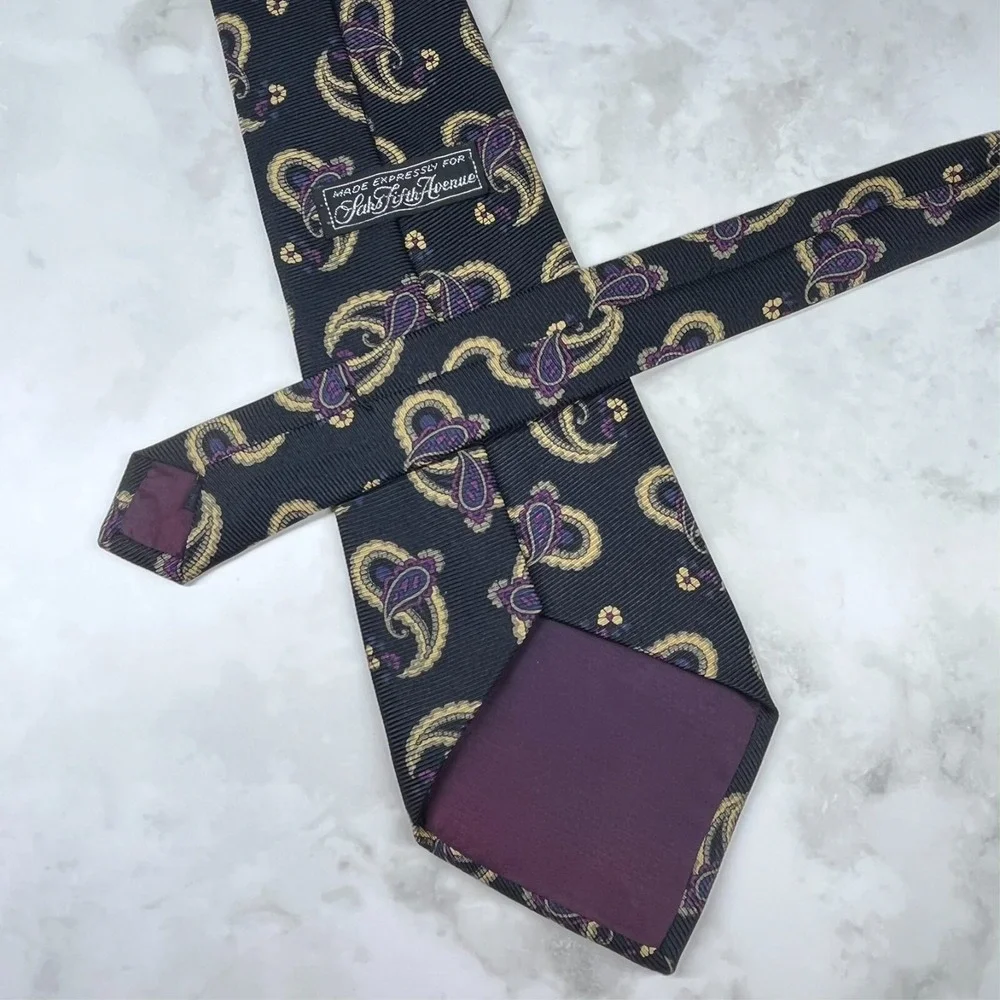 Gitman Bros Saks Fifth Ave Repp Silk Men's Necktie Paisley Black Purple USA‎